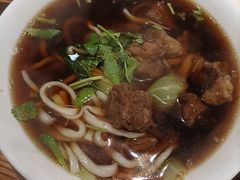 牛肉面-清真吴记门钉肉饼·喜多利
