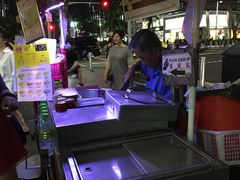 -詹爷爷乌节路街头冰淇淋