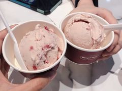 草莓冰淇淋-哈根达斯(泉州万达店)