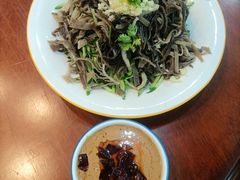 -老码头黑皮肘子锅包肉(文政街店)