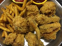 -BHC炸鸡(明洞总店)