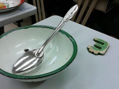 桌子号-做了不起的80后