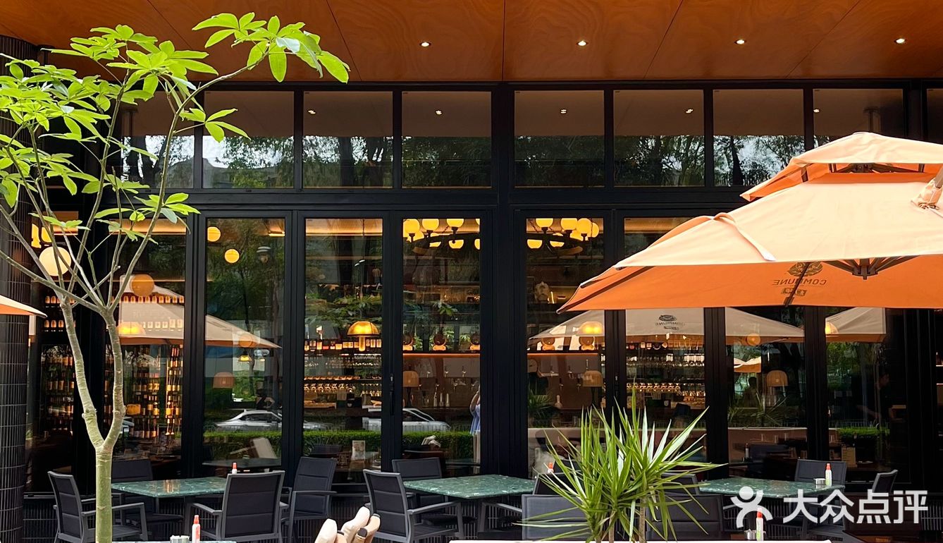 深圳新店｜花小钱装大杯的餐酒吧，好chill