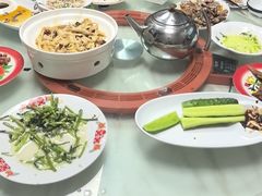 -崴海渔村(虹梅路店)