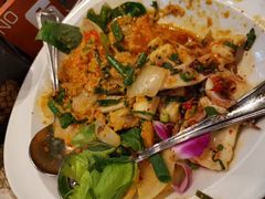 -Chom Cafe and Restaurant