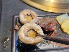 -铭牛烧肉·和牛海鲜自助(高新月牙湖店)
