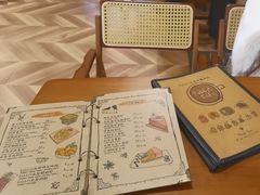 -Rabbit Cafe私房西餐甜点咖啡(栖霞路店)