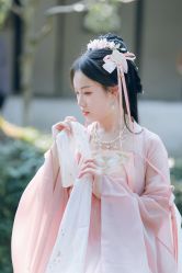 -洛水阁·汉服妆造体验馆(山塘街店)