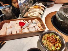 -芸山季·云南野生菌火锅(人民广场来福士店)