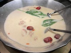 -湊湊火锅·茶憩(打浦桥日月光店)