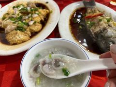 -先鲜鲫鱼粥