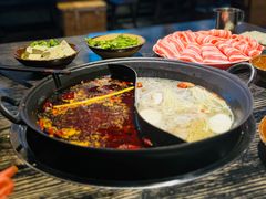 -冯校长老火锅(中联广场店)