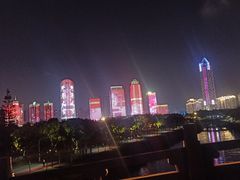 -万绿园
