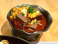 招牌鸭血-火山屋台(新街口店)