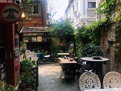 -古董花园(思南路42弄小区店)