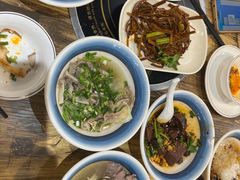 -冯烫烫跷脚牛肉·川菜小馆(武胜西街店)