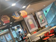 -麦当劳(轻轨曹杨路店)