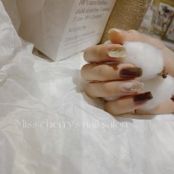 -花系美·美甲美睫精品店