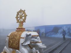 -峨嵋山金顶