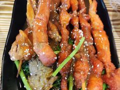 -三亚火车头万人海鲜广场