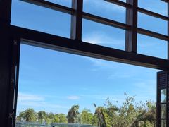 -亚龙湾喜来登·美景台大堂吧