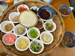 -包整·丝娃娃(一览甲秀楼风景店)