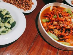 -茸梅路右拐龙虾-农家菜(松江店)