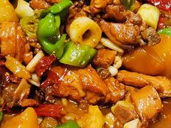 -俭寨大盘鸡·手抓肉·烧烤新疆菜(乌苏路店)