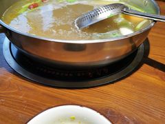 -乡土黄·鲜牛肉火锅·小龙虾(兴业街店)