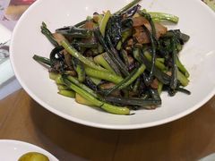 -黄泥岗·地道湖北菜(奥特莱斯店)