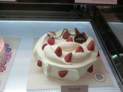 -巴黎贝甜(大宁国际商业广场店)