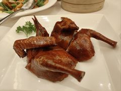 玻璃脆皮乳鸽-利苑酒家(宜安广场店)