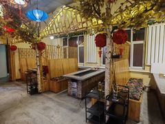 -果松木炭酸菜铜火锅·外婆参鸡汤