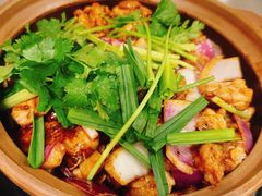 -胡须佬鸡煲四季火锅店(石厦西村直营店)