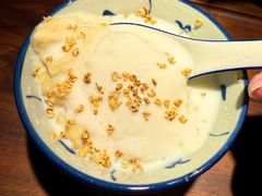 -RUXU入续糖水铺与包(卓悦中心店)