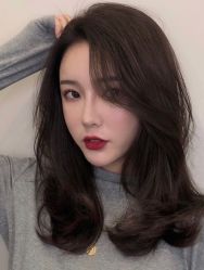 -BULB STUDIO 巴柏明星发型工作室