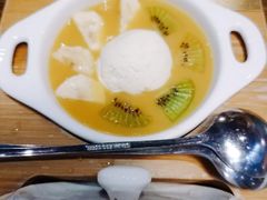 冰淇淋鲜果搭-NLFS1983咖啡花园餐厅(锦桂店)