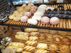 -焙丽拾光(麦凯乐直营店)