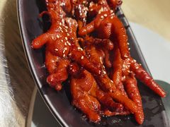 连骨头都不剩的鸡爪-佬肥猫(周浦万达店)