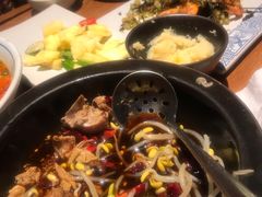 -云海肴·汽锅鸡·云南菜(天山百盛优客店)