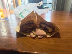 -老天桥酱肉烧饼夹肘子(天桥店)