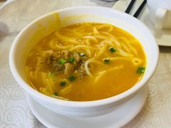 至激酸汤肥牛灼米线-悦湖公馆