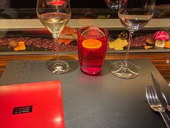 餐具摆设-L'ATELIER de Joel Robuchon(外滩18号店)