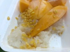 芒果糯米饭-芒果糯米饭摊子