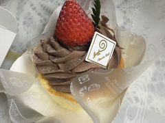 -花花卷卷·鲜食蛋糕(静安久光百货店)