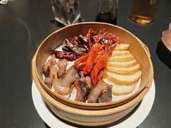 腊味拼盘（鱼饼、酱油肉，酱油鸭，鸭舌）-五马集·海鲜·温州大牌档(黑金冠五马街十字路口店)