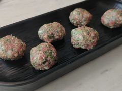 手作荠菜牛肉丸-左庭右院鲜牛肉火锅(浦江欢乐颂店)
