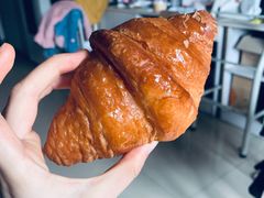 爆浆牛角包-六贤记(文三店)