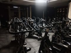 -奥力健身游泳俱乐部(华悦店)