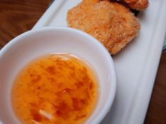 炸虾饼配泰国梅子酱-帕蓝·暹罗料理(曲阳店)